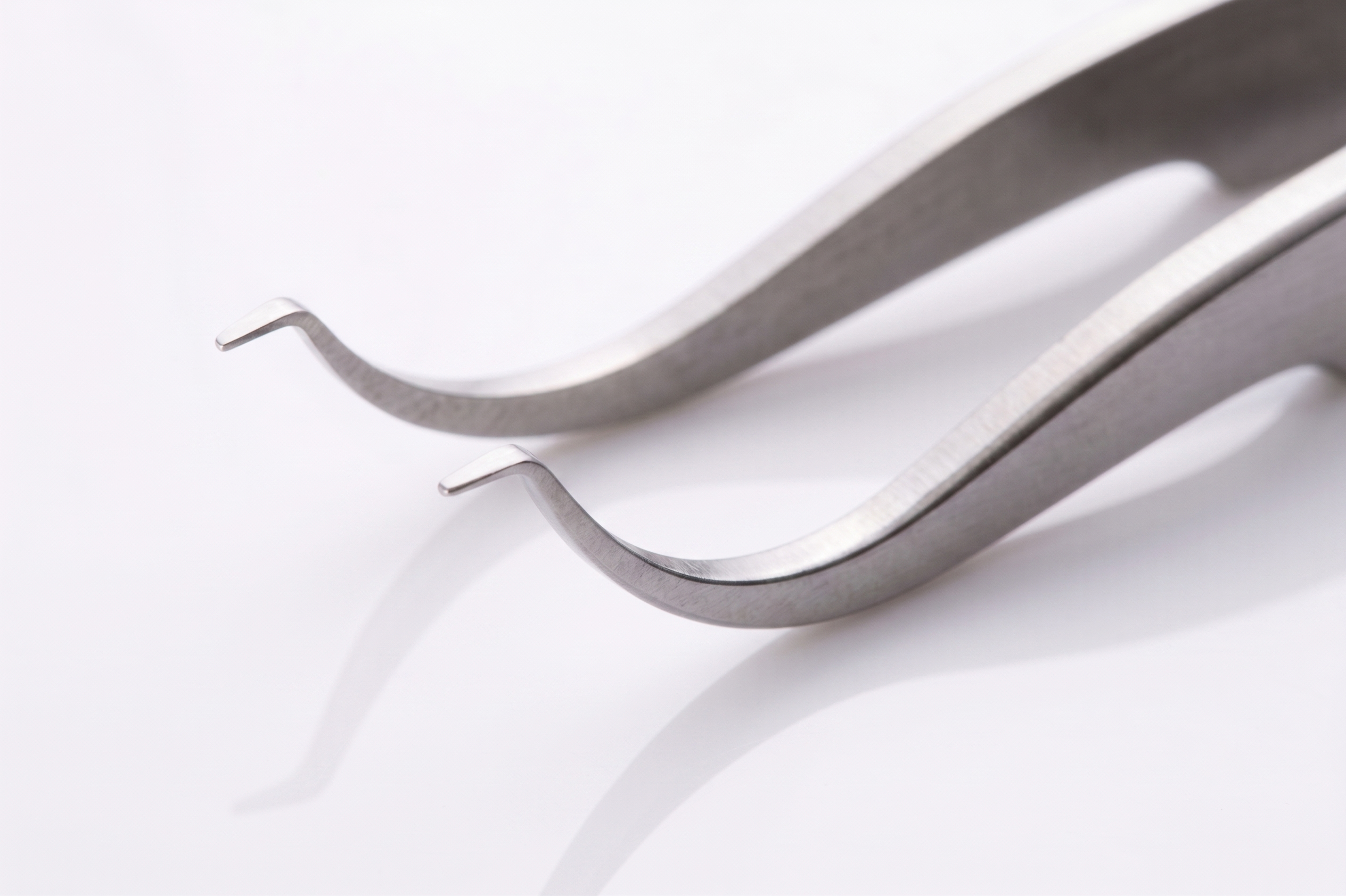 Ixion IX632 Lingual Bracket and Bondable Tube Holder