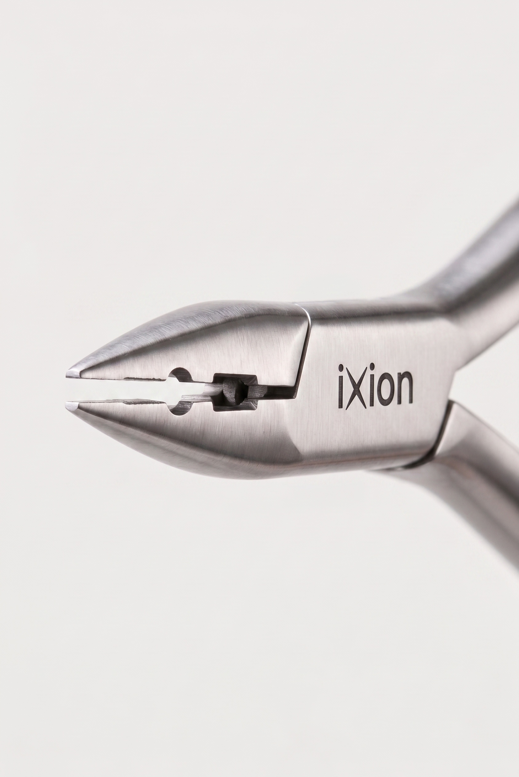 Ixion IX700 Universal General Use Plier