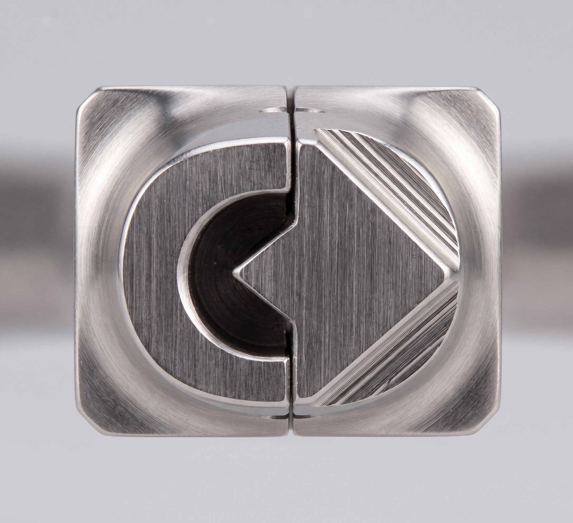 Ixion IX704 Swartz Plier (Max 0.7mm)