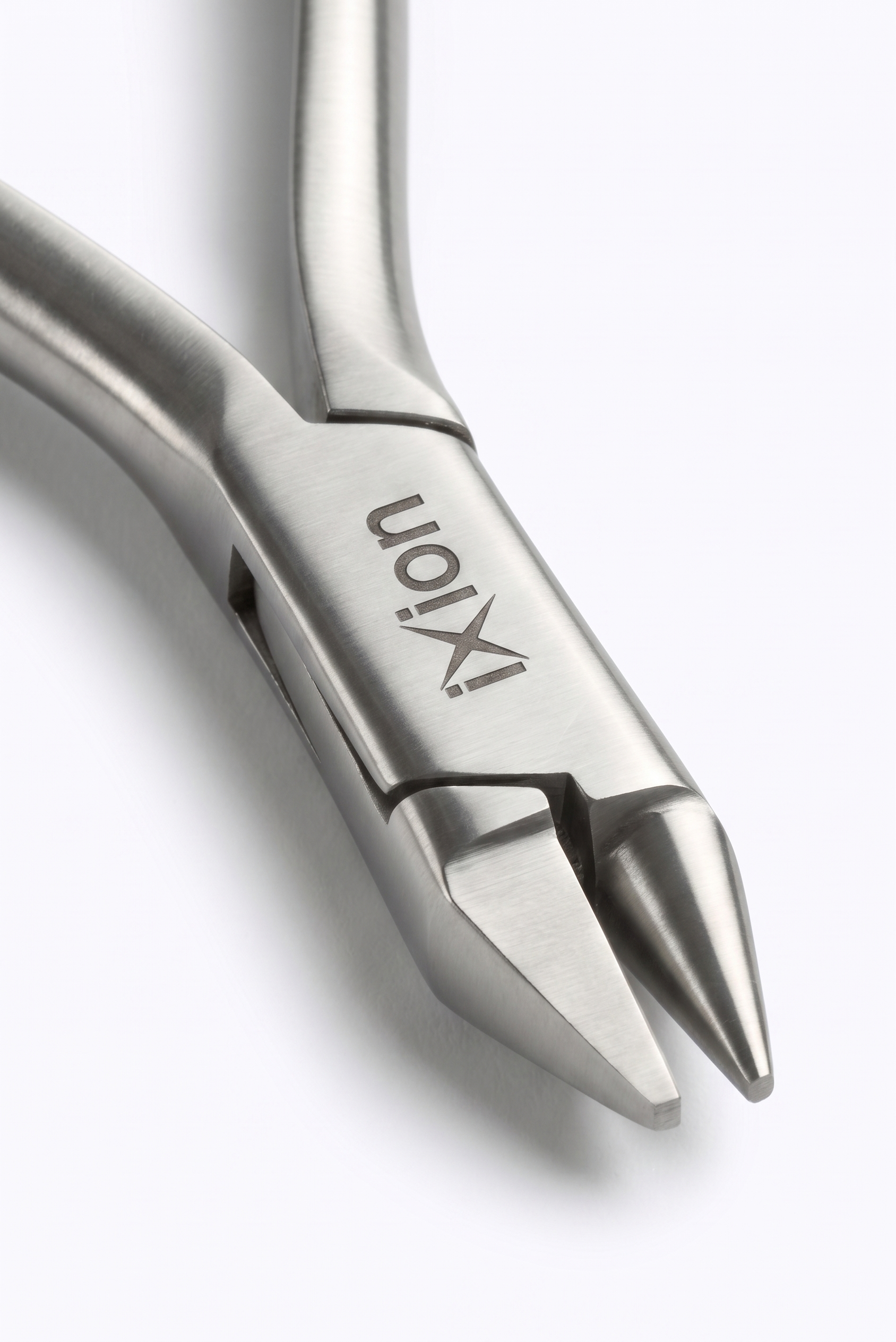 Ixion IX810 Bird Beak Plier