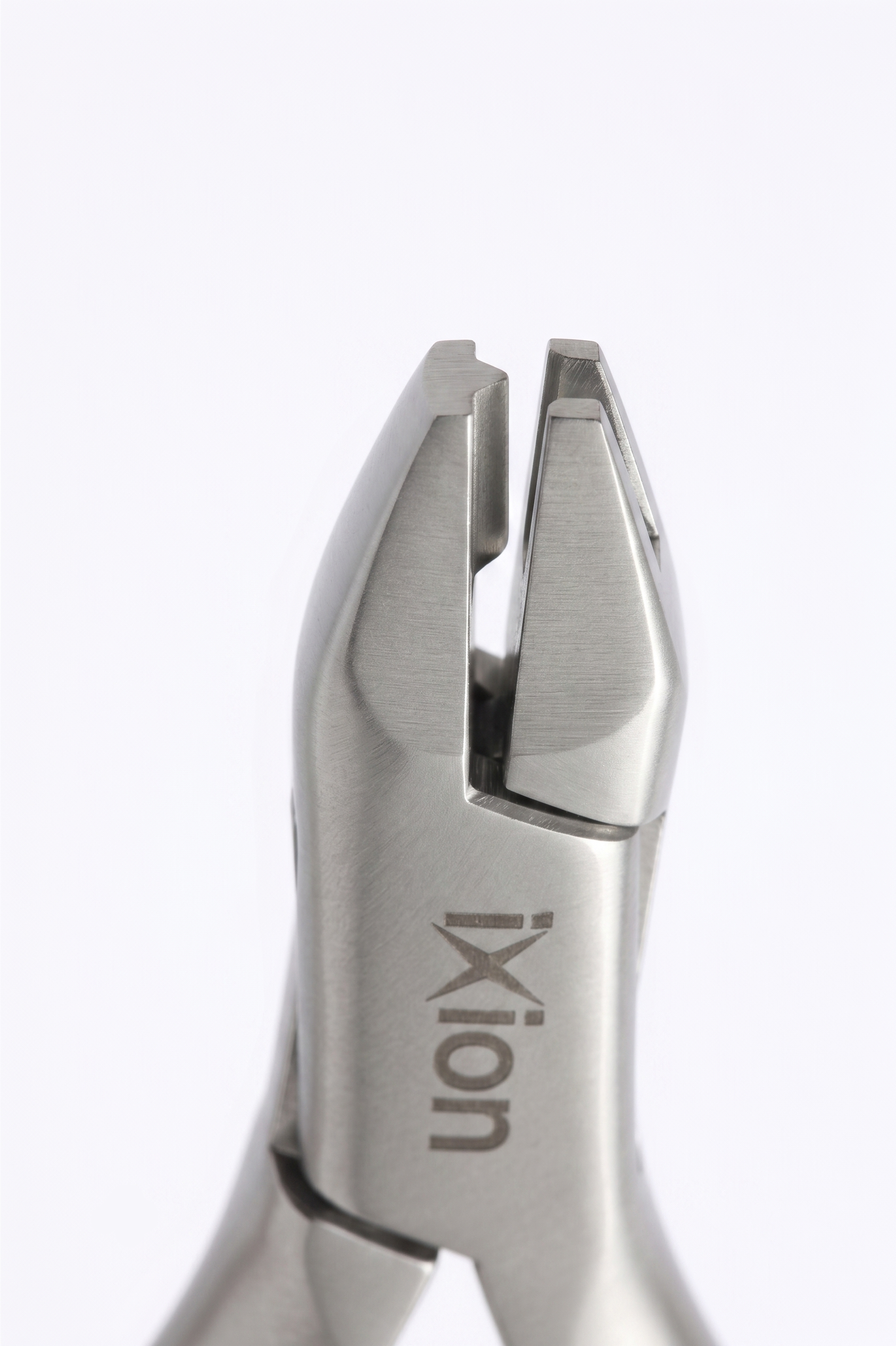 Ixion IX832 V Bend Plier