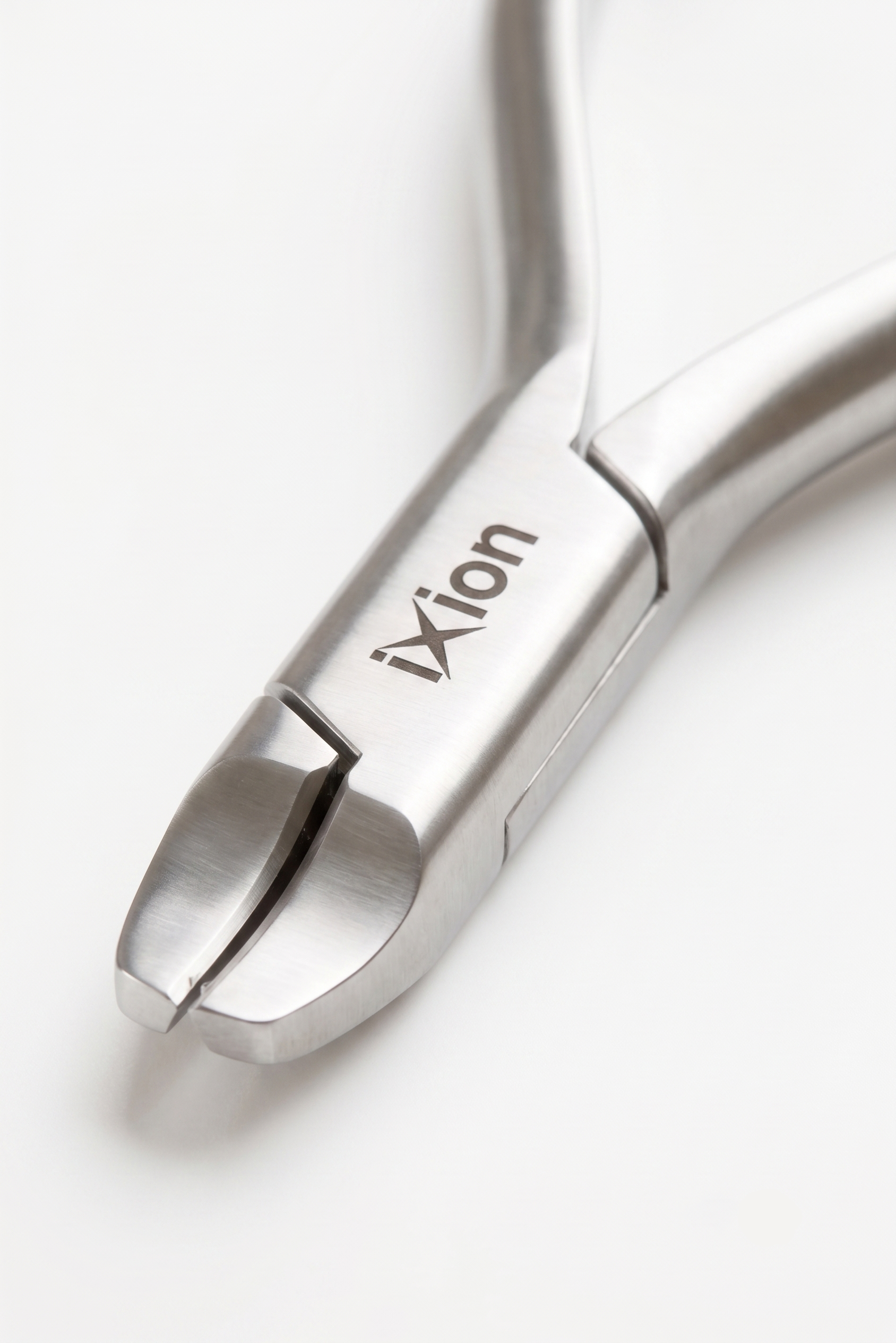Ixion IX834 Crimping Plier