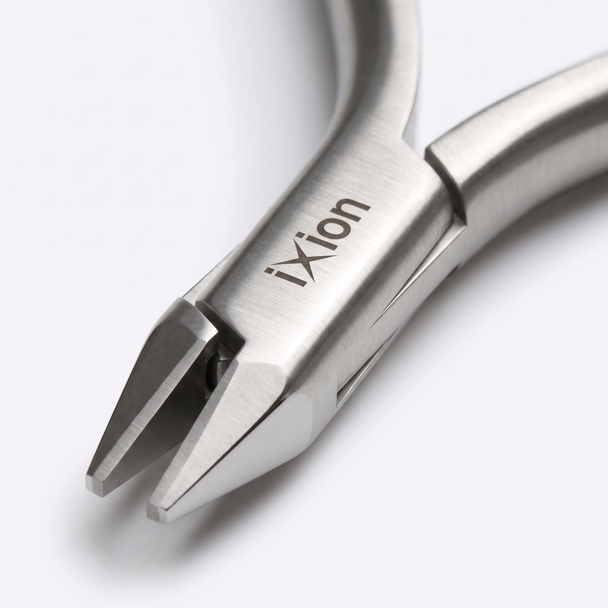 Ixion IX840 Small Adams Plier
