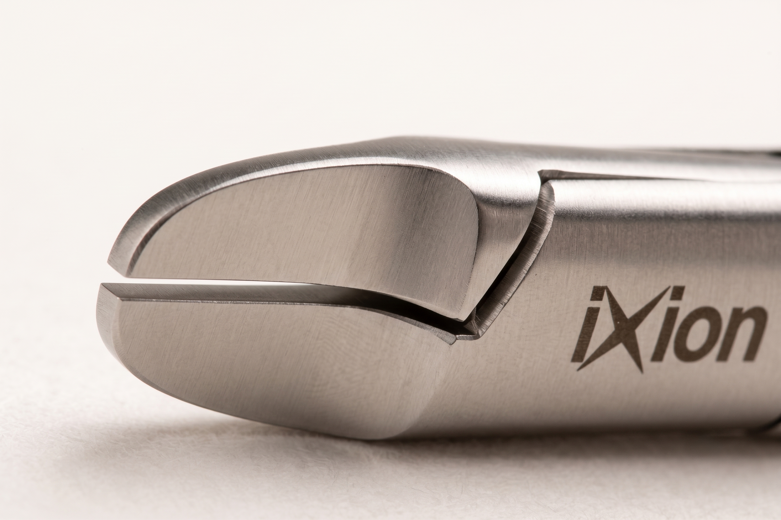 Ixion IX871 Tweed Arch Forming Plier